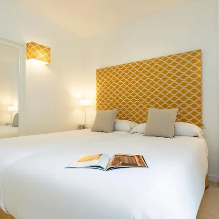 Genteel Laguna Beach Holiday home Estepona
