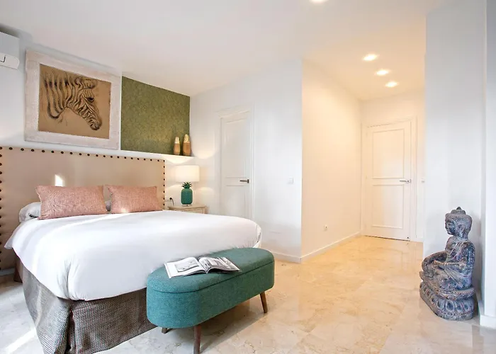 Genteel Laguna Beach Holiday home Estepona